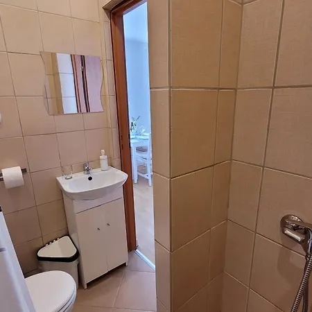 Δωμάτια σε οικογενειακή κατοικία Patraj