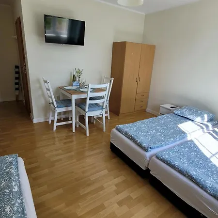 Δωμάτια σε οικογενειακή κατοικία Patraj Mielenko