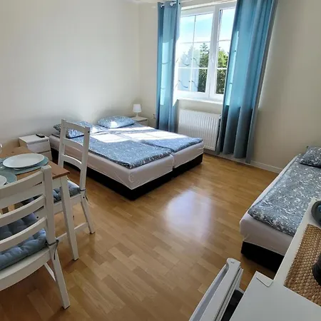 Δωμάτια σε οικογενειακή κατοικία Patraj