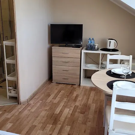 Δωμάτια σε οικογενειακή κατοικία Patraj Mielenko