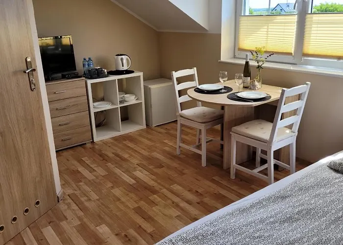 ホームステイ Patraj ミエレンコ