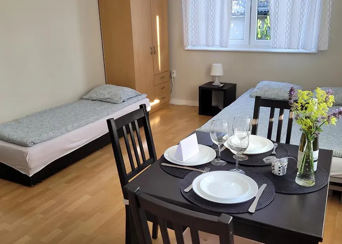 ホームステイ Patraj ミエレンコ