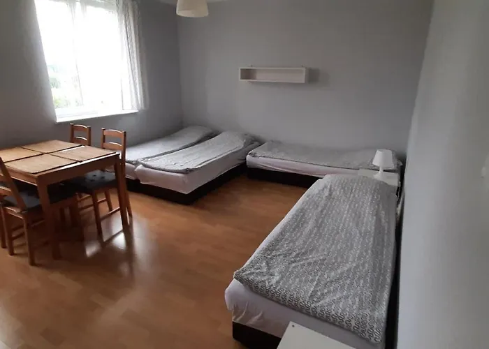 ホームステイ Patraj ミエレンコ